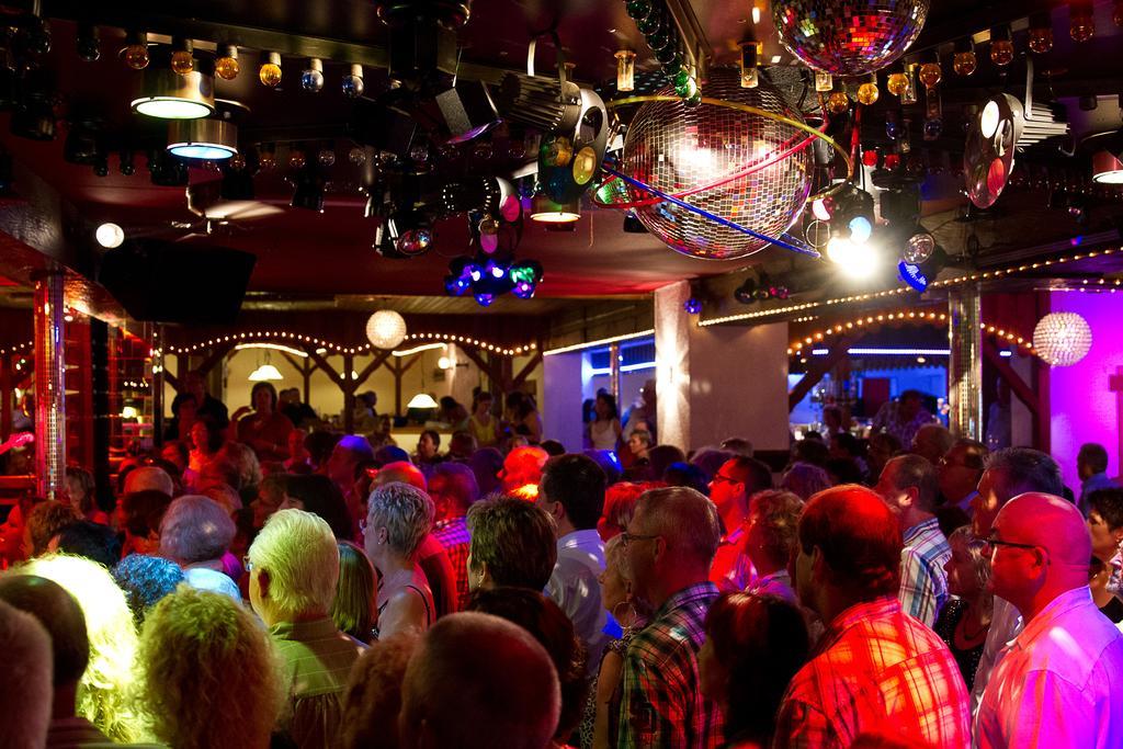 Gasthaus Zur Graesselmuehle Sasbach  Oda fotoğraf