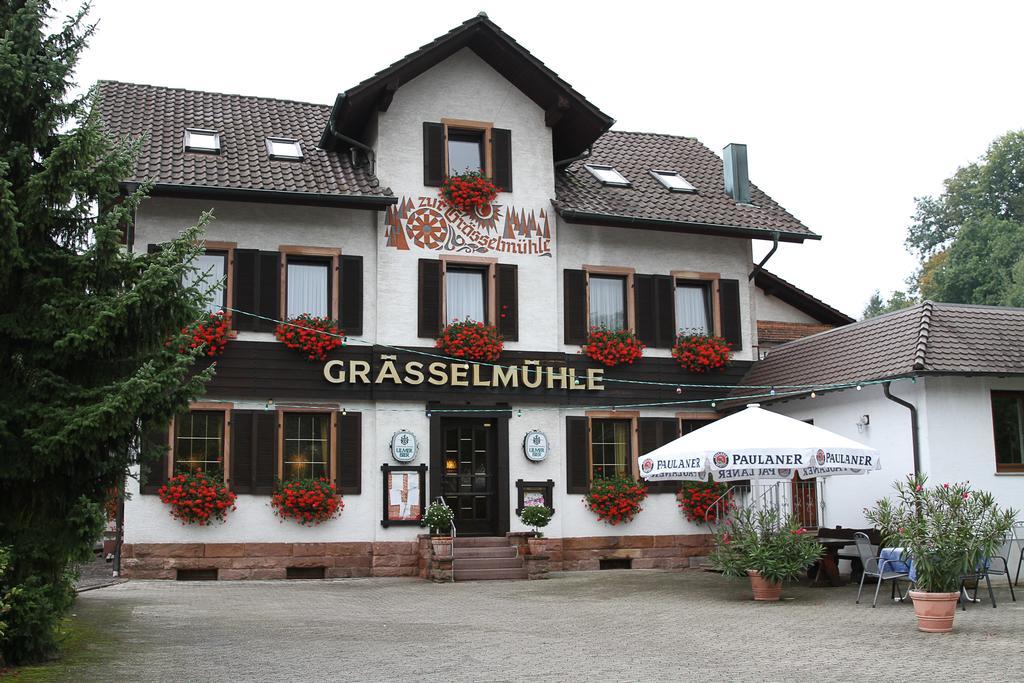 Gasthaus Zur Graesselmuehle Sasbach  Oda fotoğraf